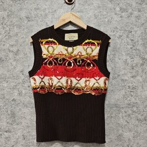 🚩steal authentic Gucci Black and Red Embellished Knit Top